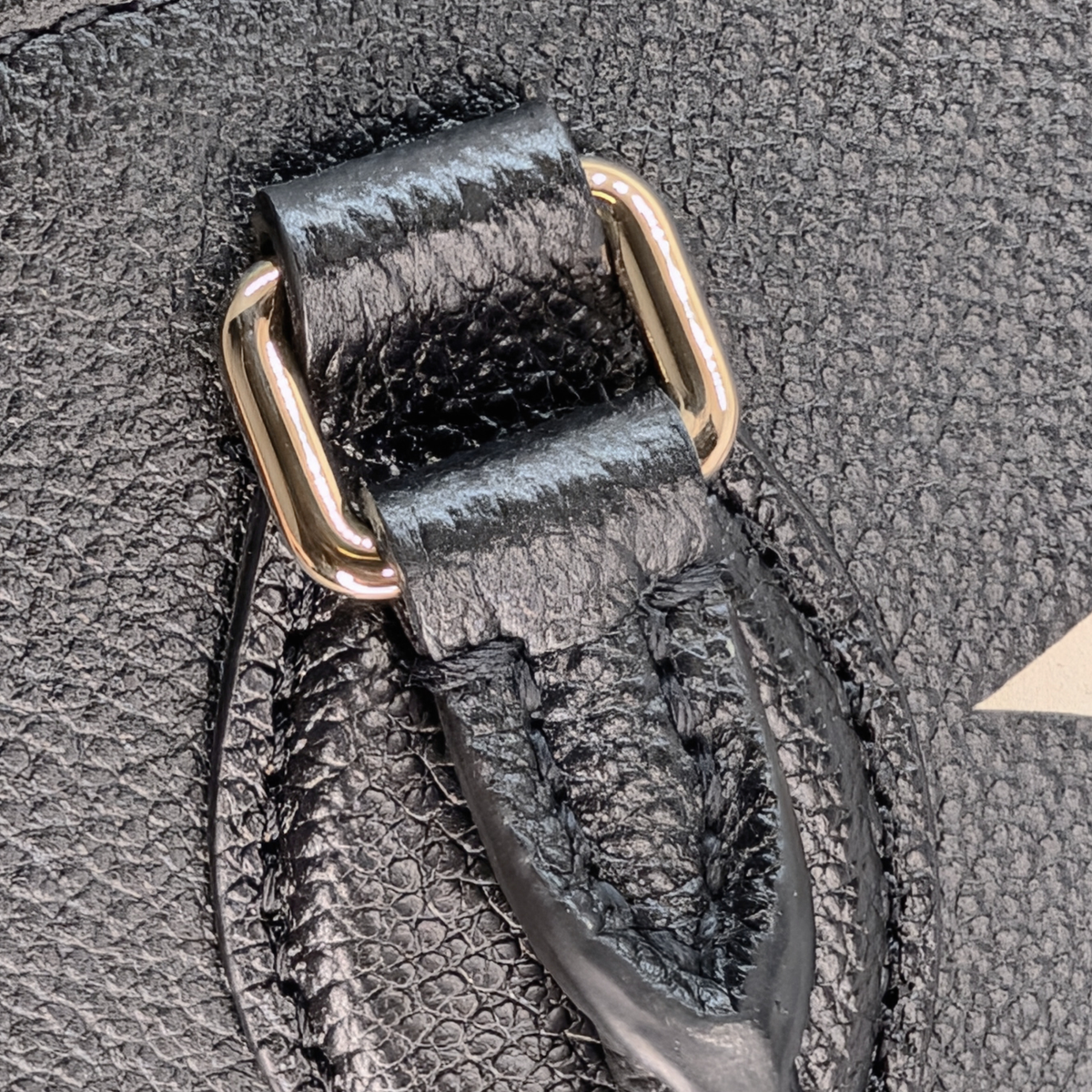 Louis Vuitton OnTheGo GM Shoulder Bag