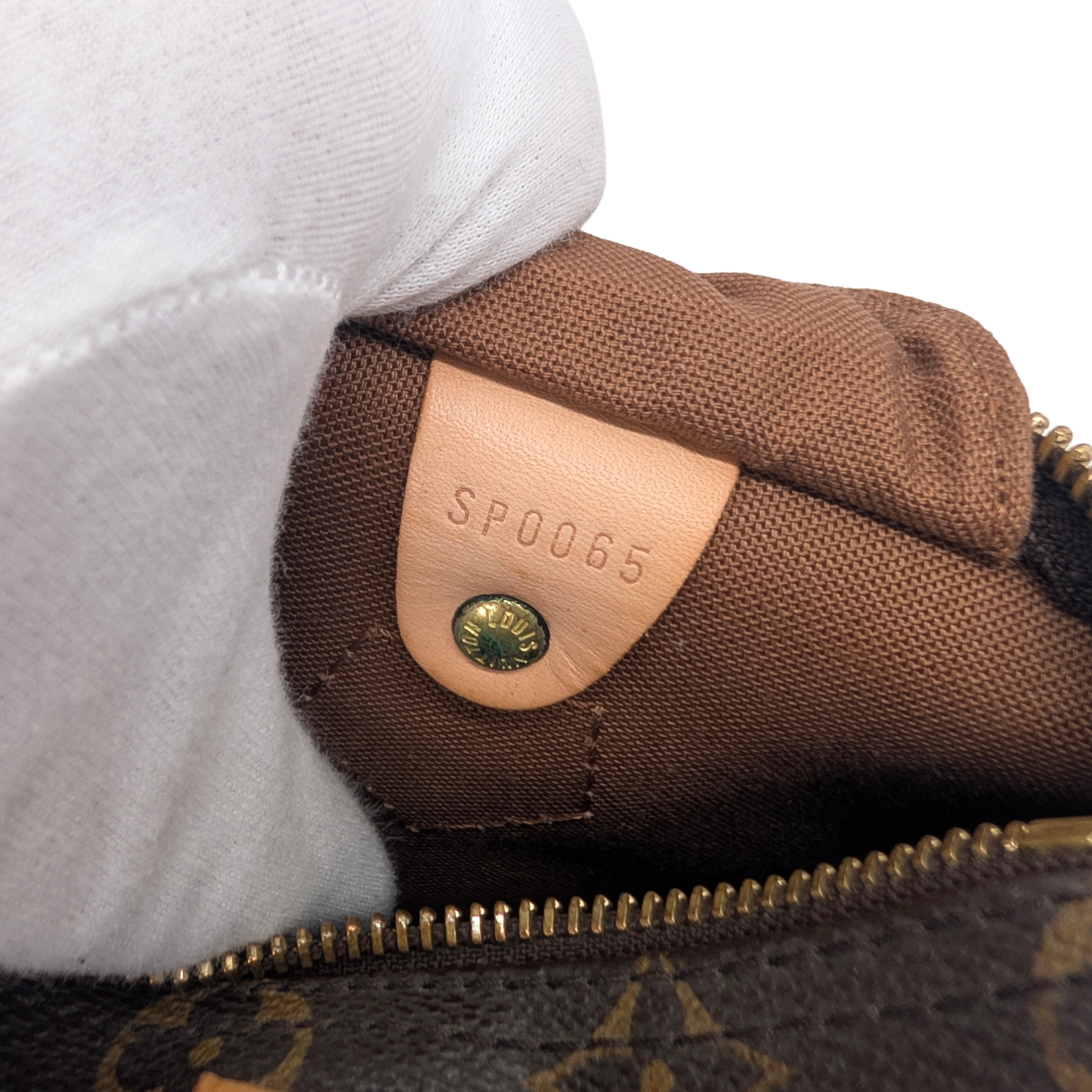 Louis Vuitton Speedy 25 Monogram Handbag