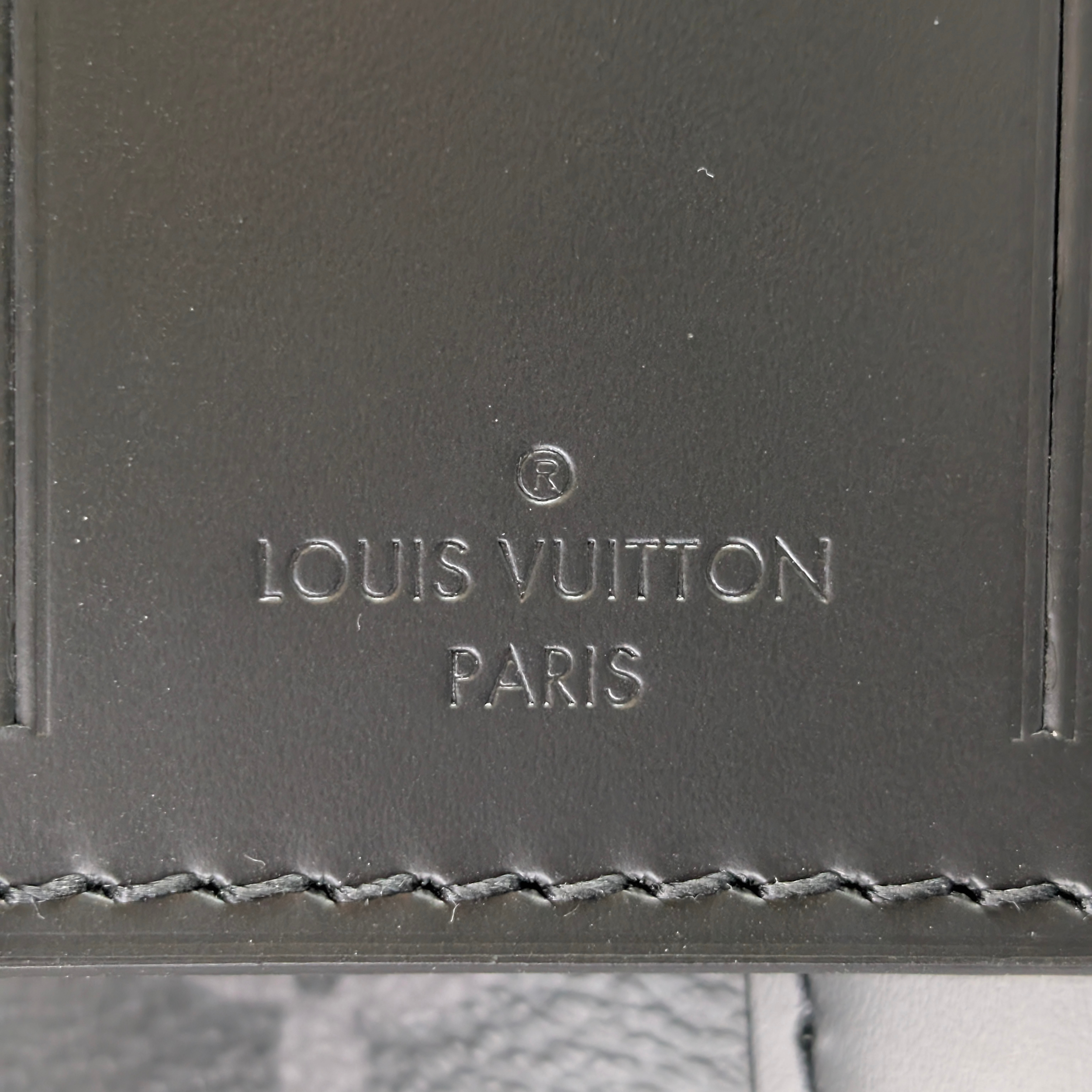 Louis Vuitton Keepall Bandoulière 55 Monogram Eclipse فحمي أسود