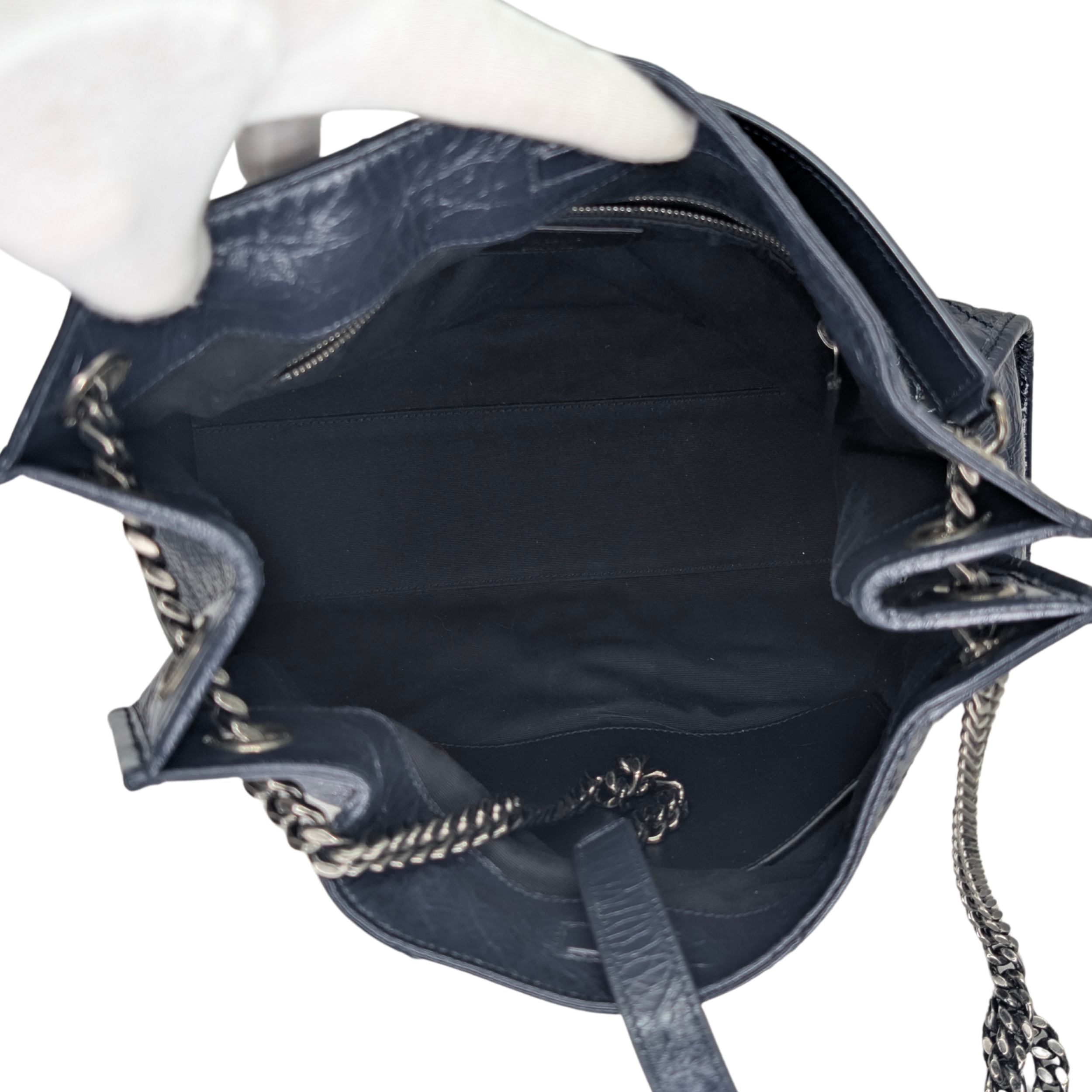 حقيبة تسوق سان لوران نيكي المبطنة من الجلد