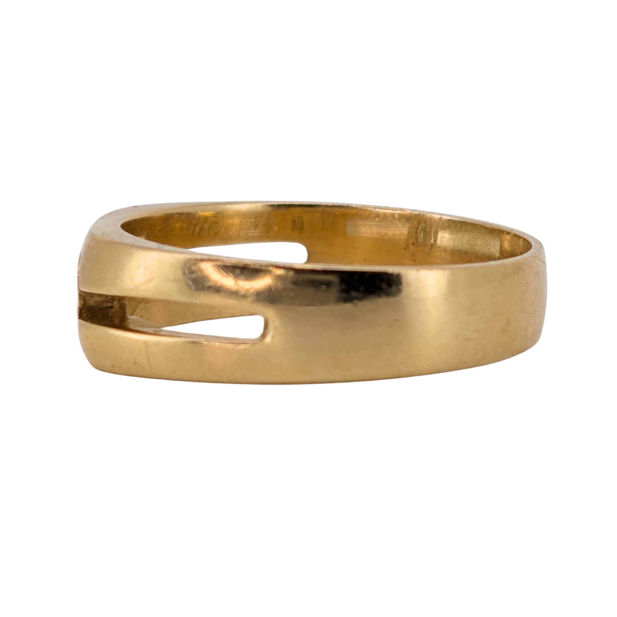 0.10Ct Natural Diamond Marquise Cut Ring On 18K Gold