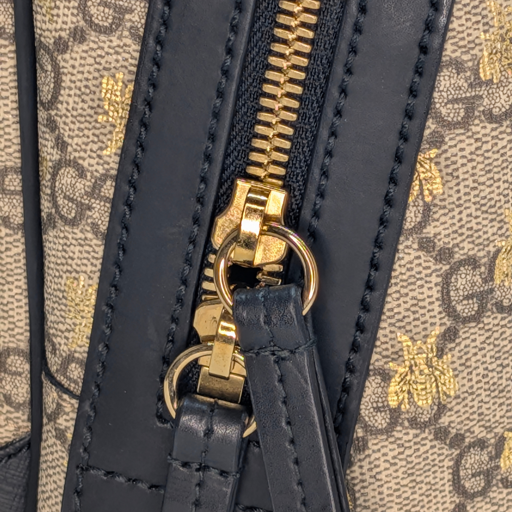 Gucci GG Supreme Bees Backpack Beige