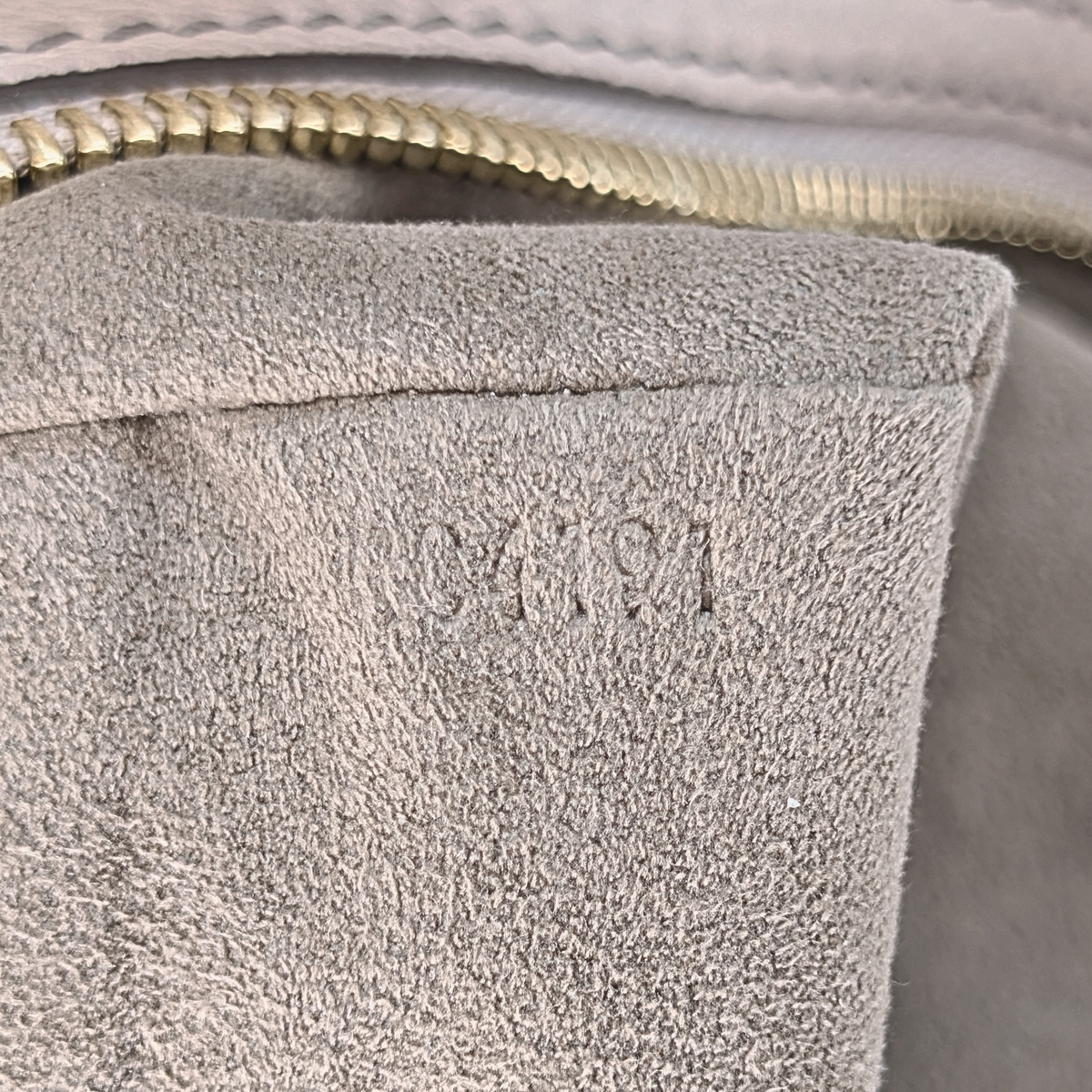 Louis Vuitton Mahina Beige L Hobo Bag Beige