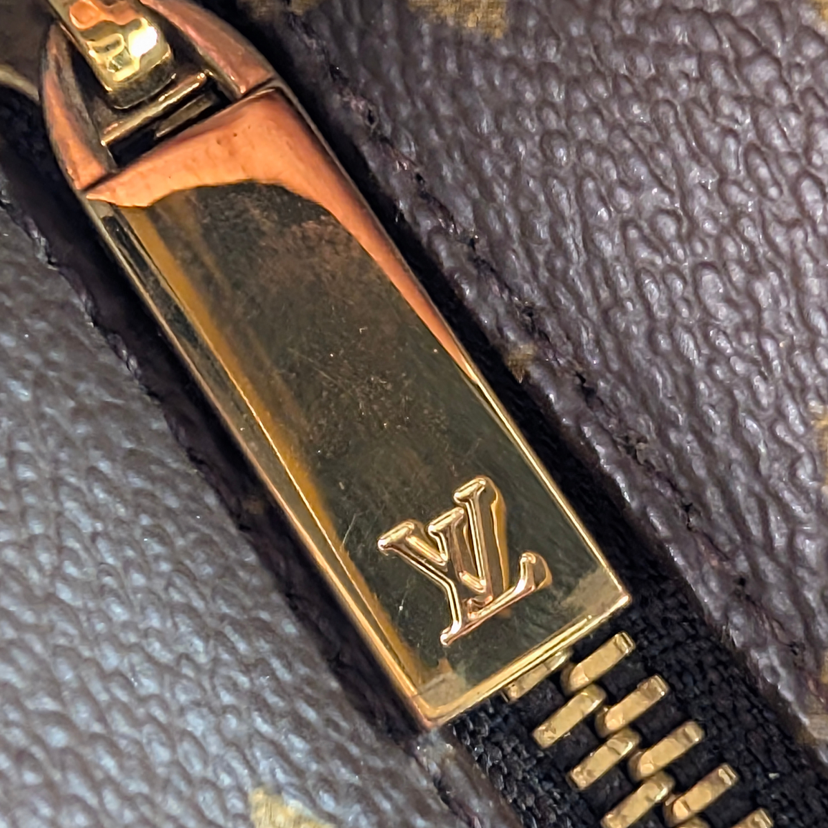 Louis Vuitton Luco Tote Monogram Bag