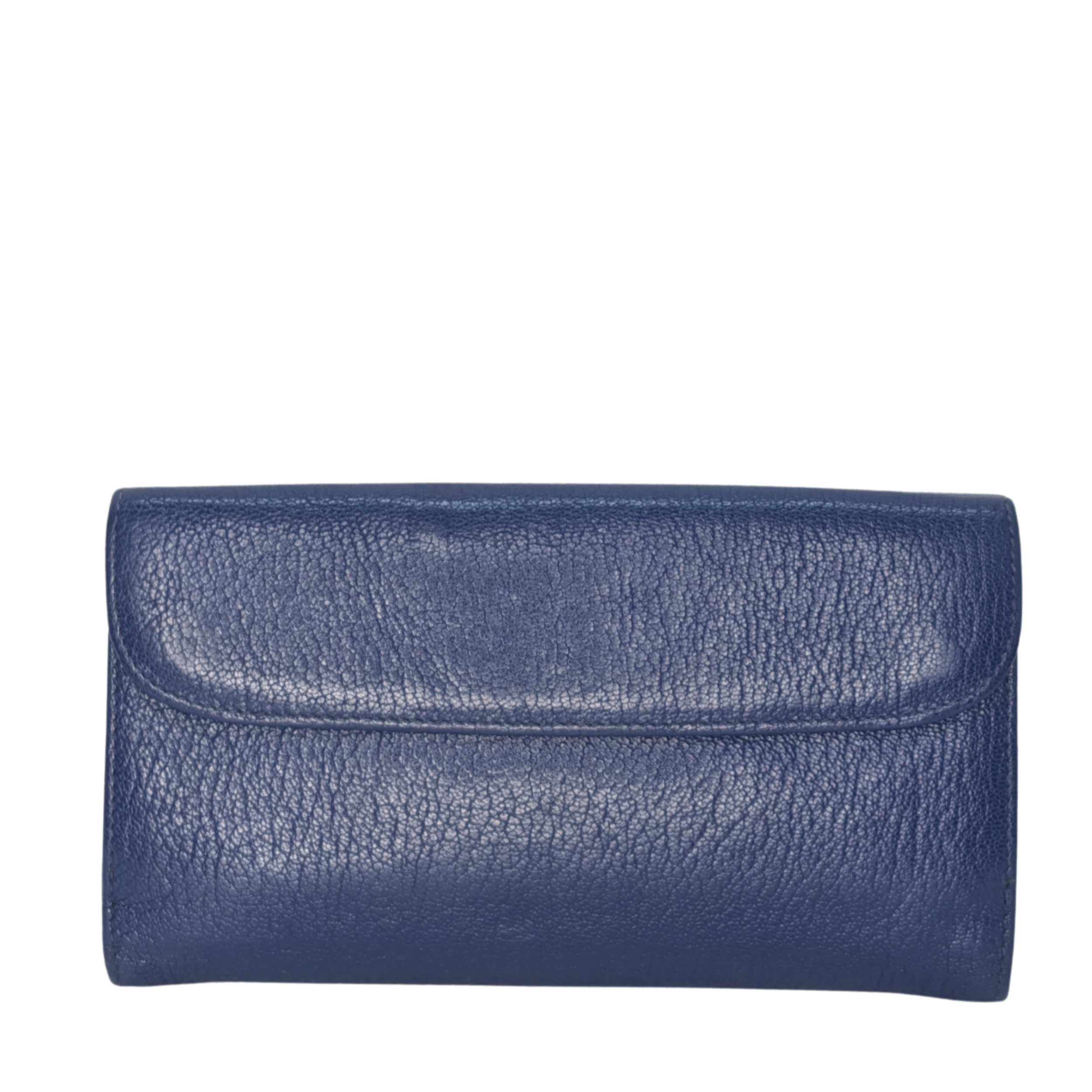 Miu Miu Madras Flap Long Wallet من الجلد باللون الأزرق