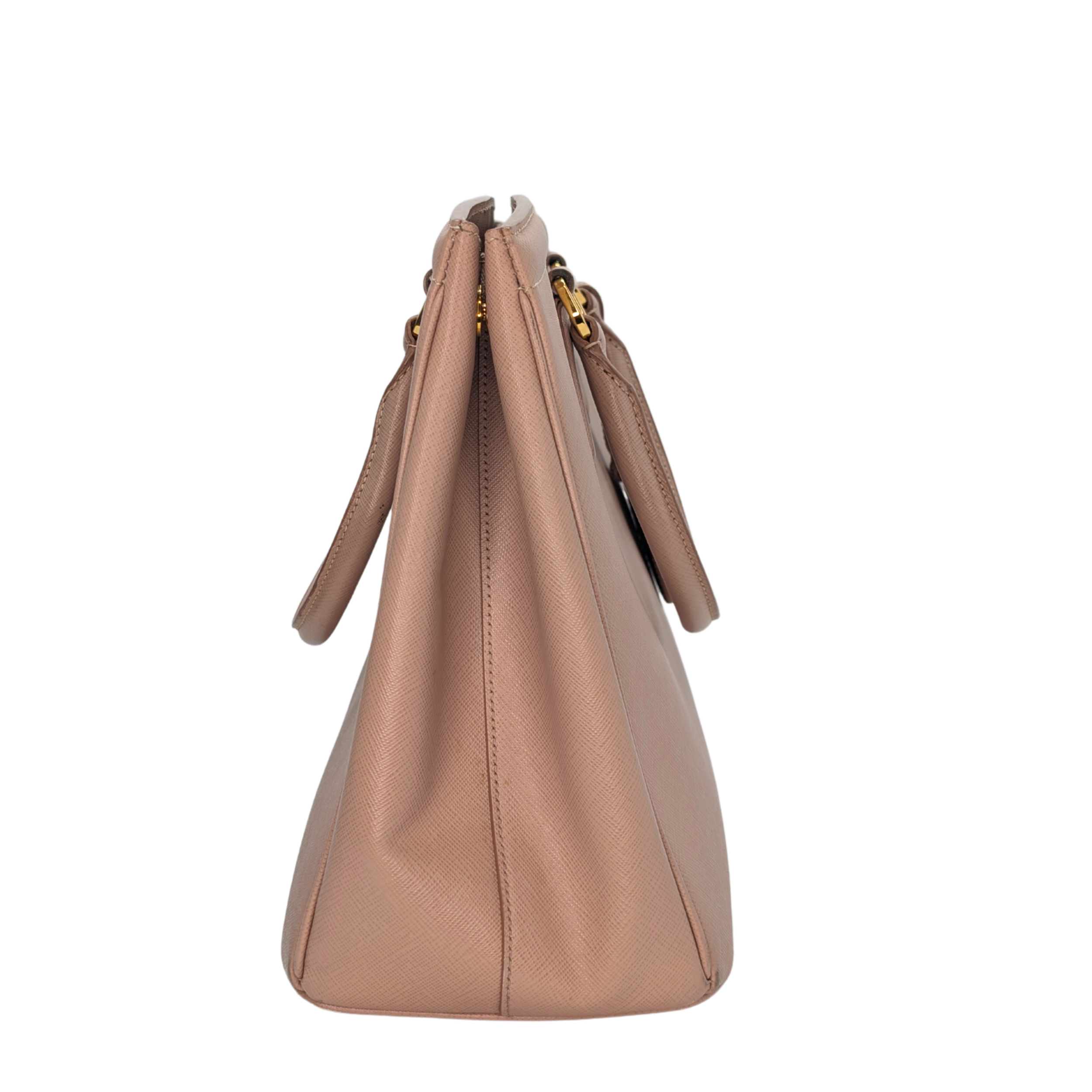 حقيبة برادا سافيانو جاليريا جلد بلون بيج وردي