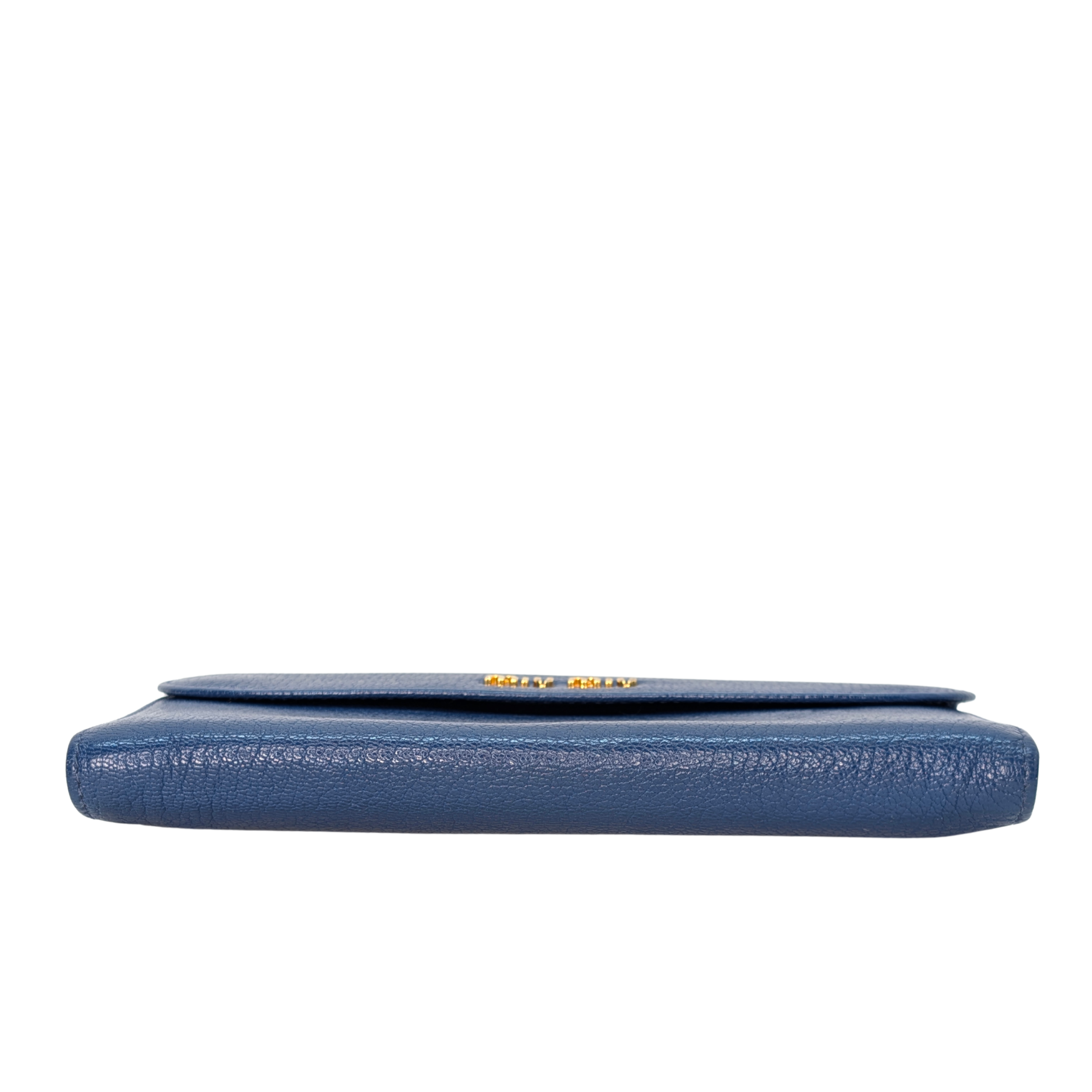 Miu Miu Madras Flap Long Wallet من الجلد باللون الأزرق
