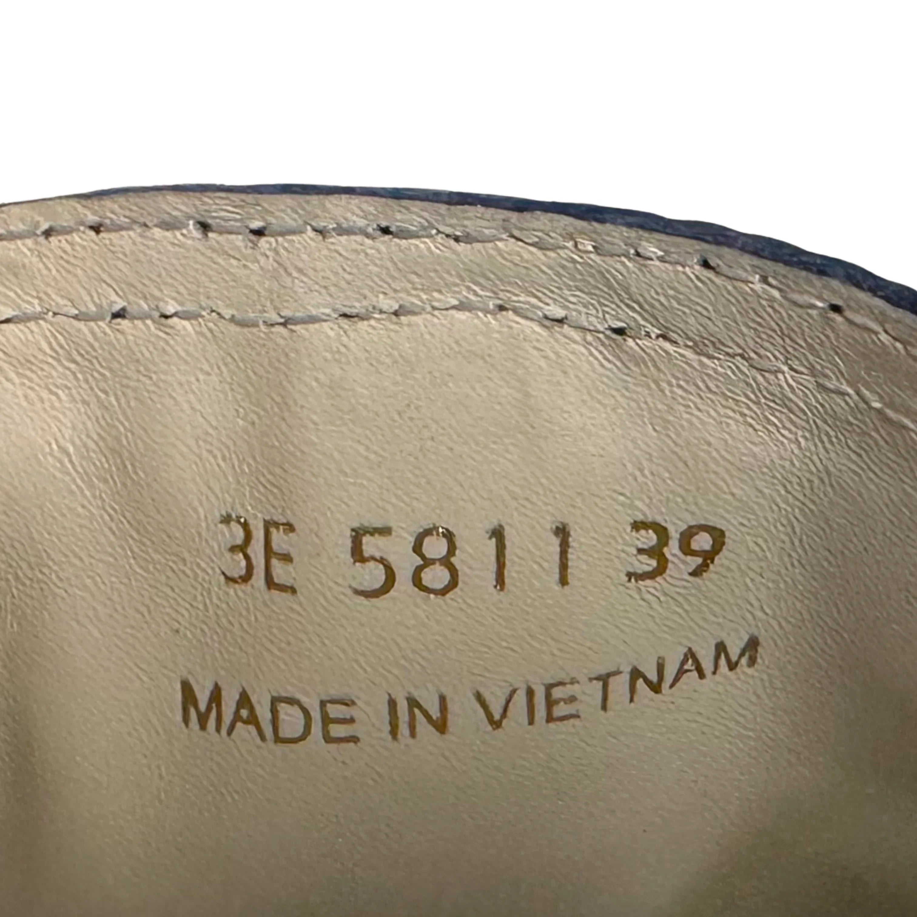 Prada Naplak Royal Patent leather sneakers Women's size 37 - Lost Designer