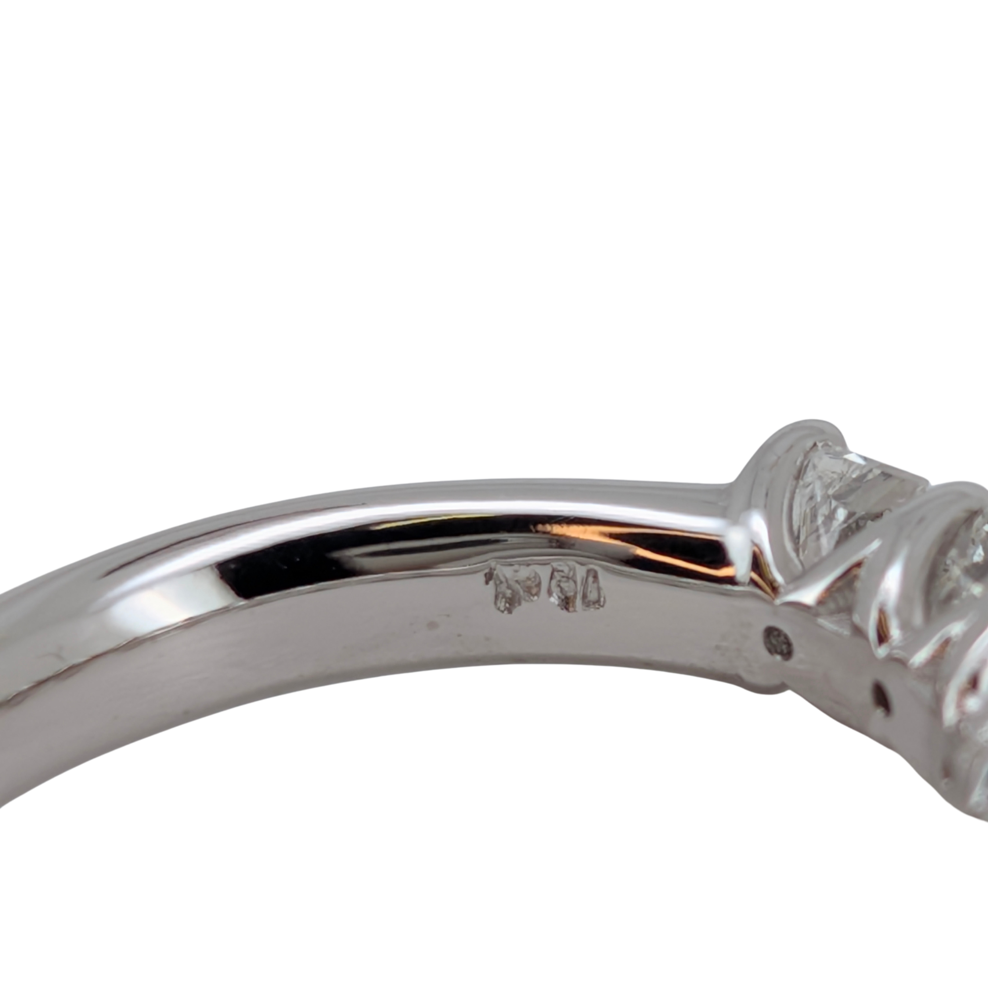 6.00ct Natural Diamond Radiant Cut Ring On 18K Gold